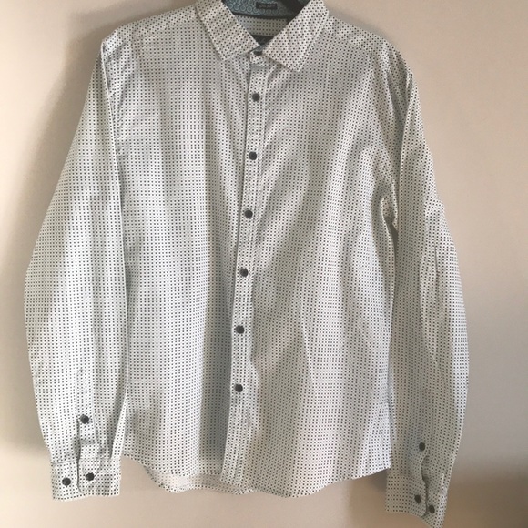 Definitive New York Men’s Button Down Shirt - Picture 2 of 6